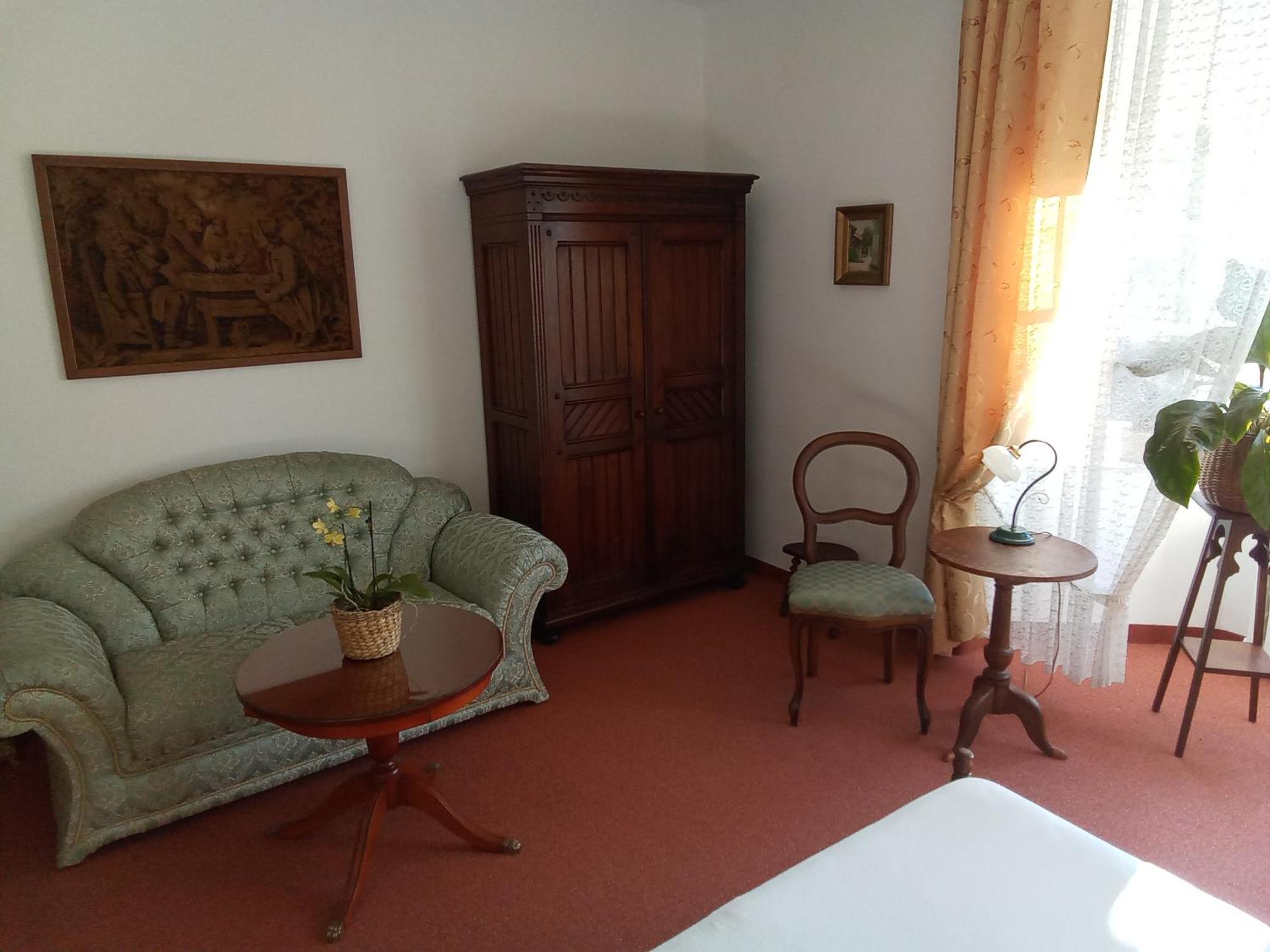 Pension Baron Schoeneck Karlovy Vary Exterior foto