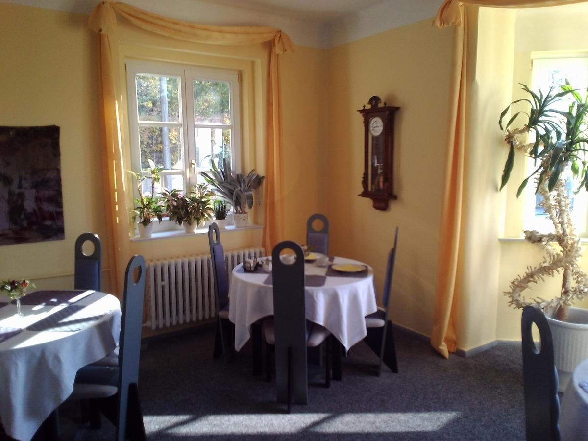 Pension Baron Schoeneck Karlovy Vary Exterior foto
